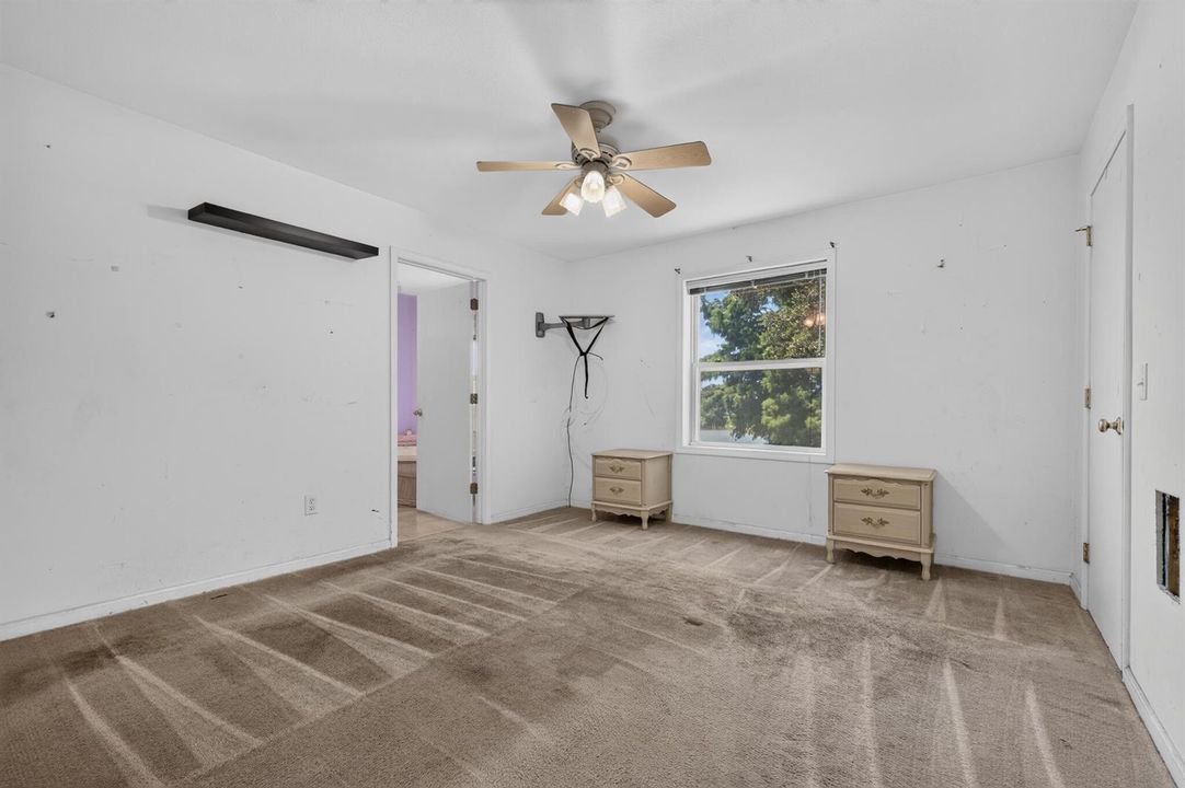 Primary suite overlooks the water 2546 2