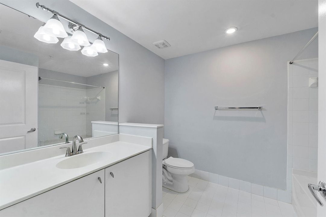 5980 W SAMPLE ROAD U104_002