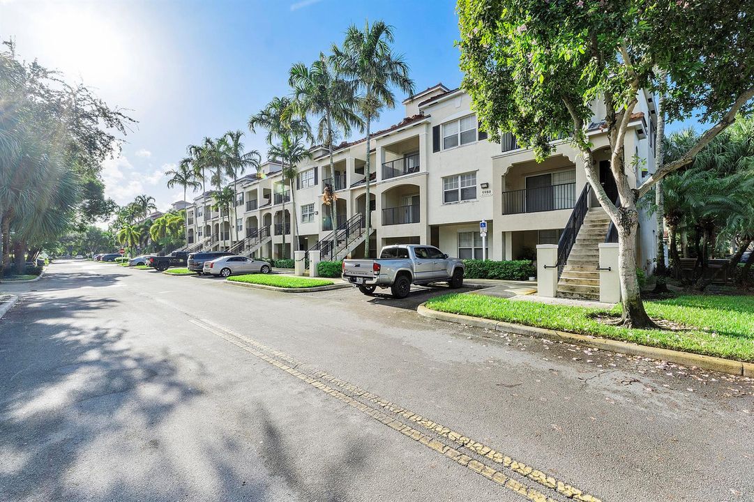 5980 W SAMPLE ROAD U104_013