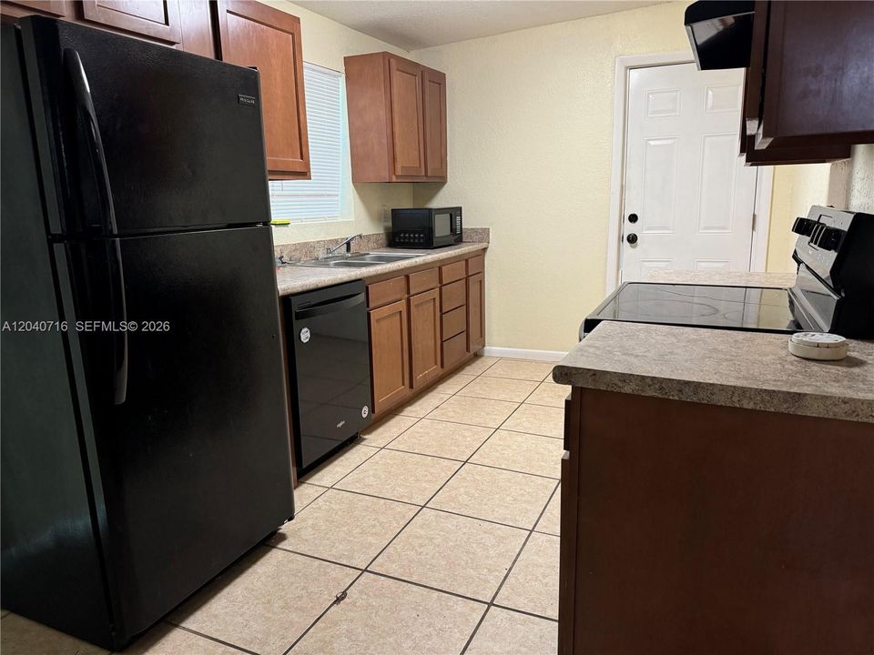 For Rent: $1,699 (3 beds, 2 baths, 0 Square Feet)