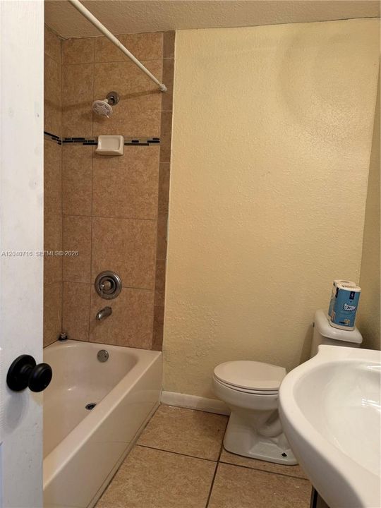 For Rent: $1,699 (3 beds, 2 baths, 0 Square Feet)
