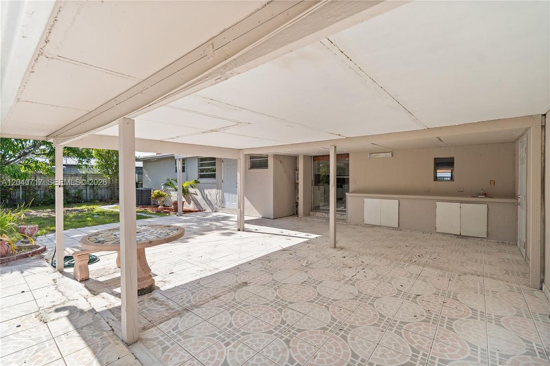 For Sale: $589,900 (4 beds, 3 baths, 2335 Square Feet)
