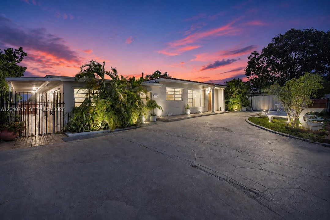 For Sale: $589,900 (4 beds, 3 baths, 2335 Square Feet)