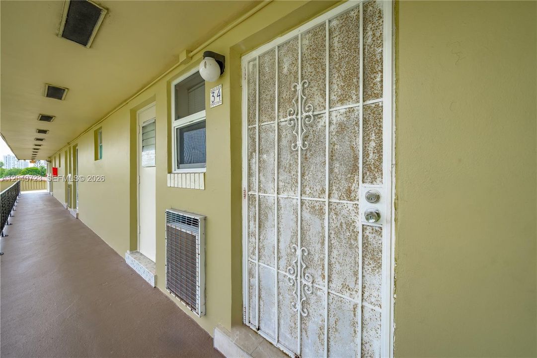 В аренду: $1,900 (1 спален, 1 ванн, 800 Квадратных фут)