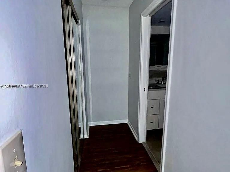 For Sale: $189,500 (2 beds, 2 baths, 920 Square Feet)