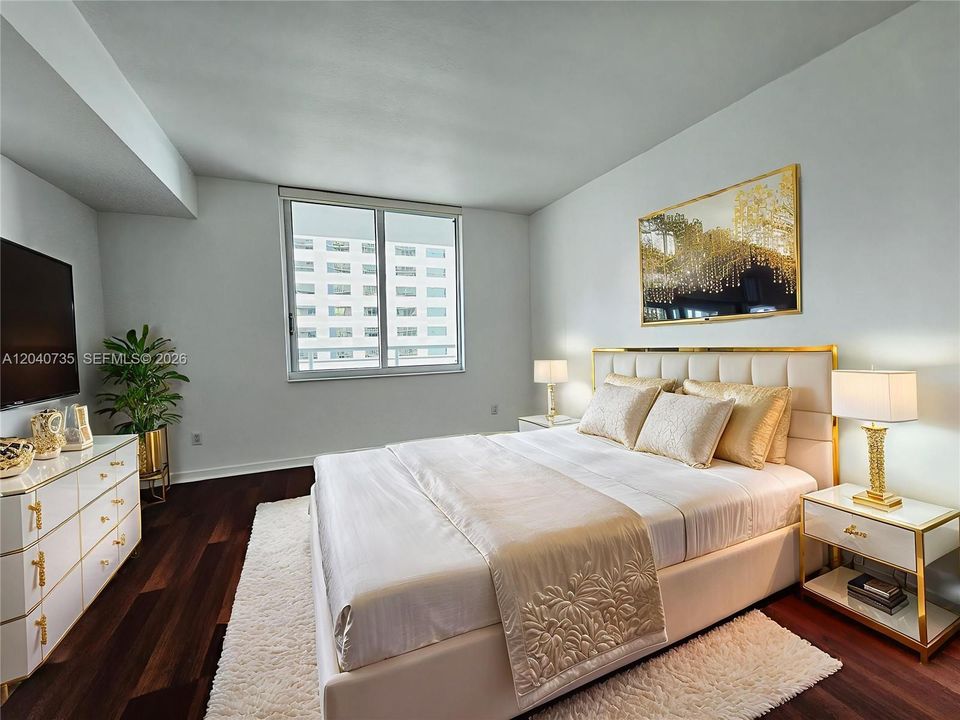 For Rent: $2,800 (1 beds, 1 baths, 846 Square Feet)