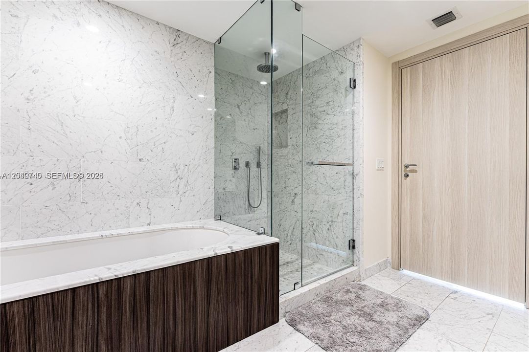 В аренду: $13,000 (3 спален, 3 ванн, 1685 Квадратных фут)