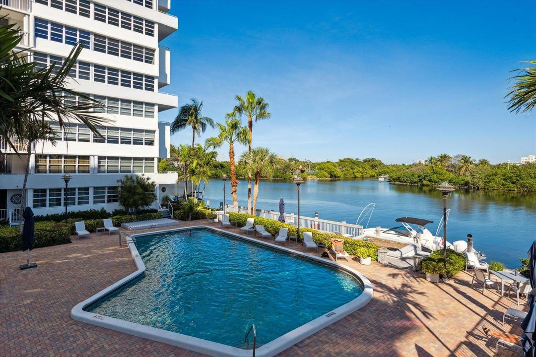 15-Cowan-1170 N Federal Hwy #509-15