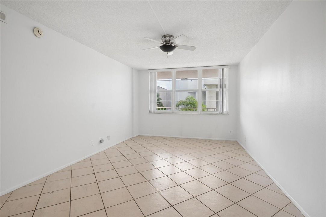 08-Cowan-1170 N Federal Hwy #309-8