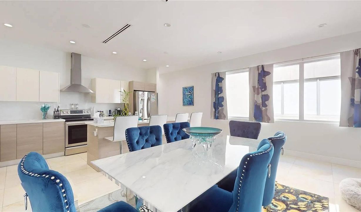 3091 Dining Room