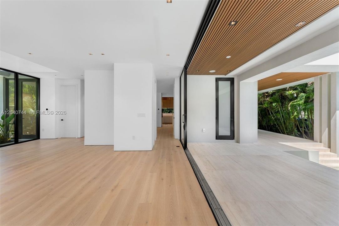 En Venta: $8,250,000 (6 camas, 8 baños, 3842 Pies cuadrados)