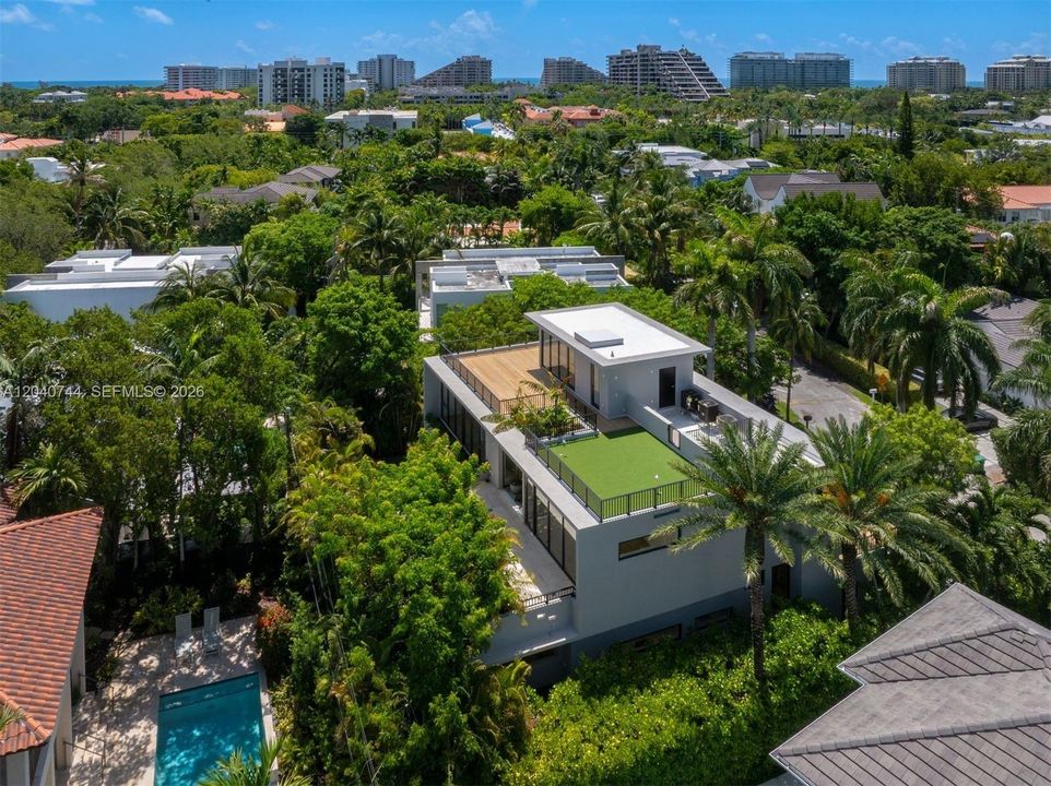 En Venta: $8,250,000 (6 camas, 8 baños, 3842 Pies cuadrados)