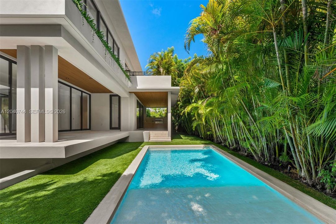 En Venta: $8,250,000 (6 camas, 8 baños, 3842 Pies cuadrados)