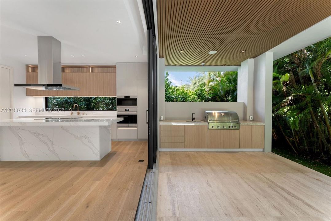En Venta: $8,250,000 (6 camas, 8 baños, 3842 Pies cuadrados)