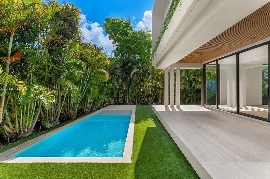 En Venta: $8,250,000 (6 camas, 8 baños, 3842 Pies cuadrados)