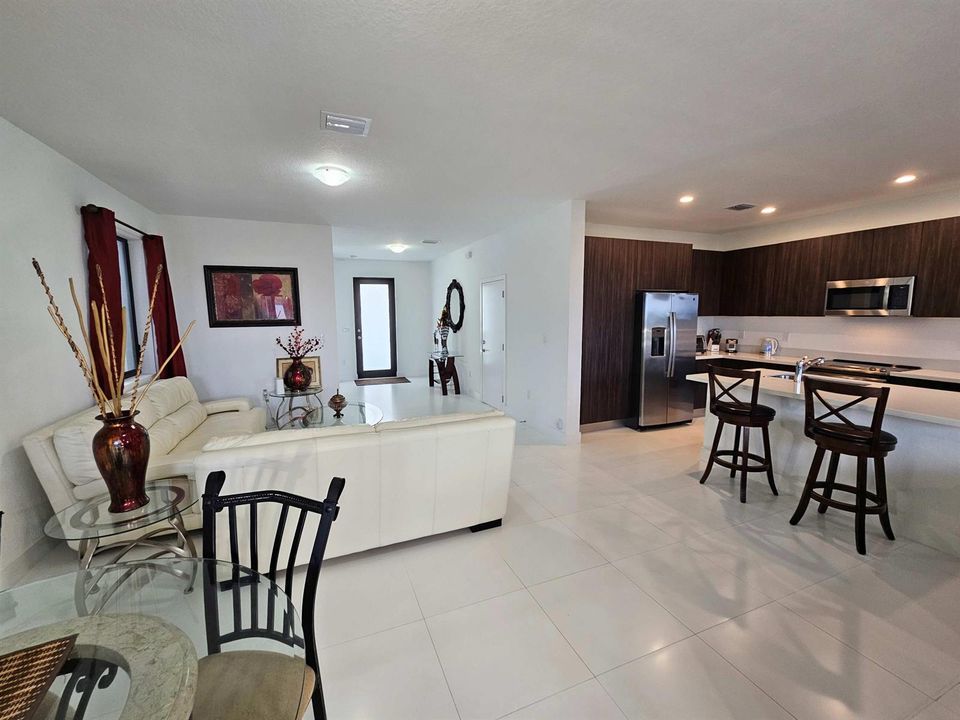 Living / Dining Room