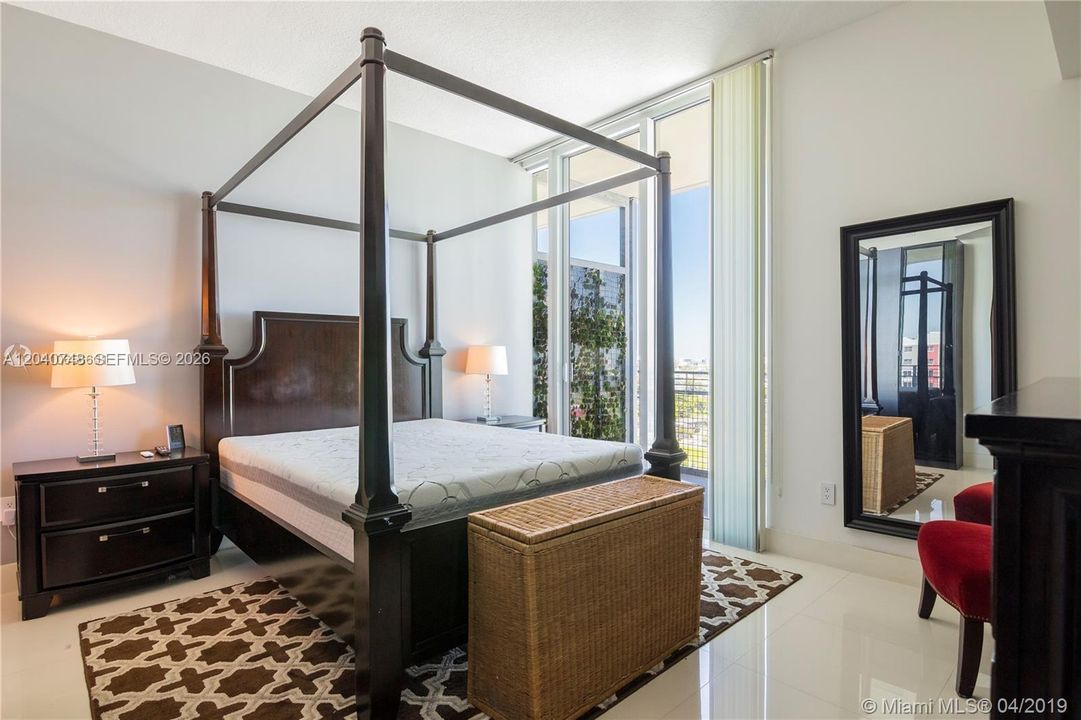 For Sale: $499,900 (2 beds, 2 baths, 1020 Square Feet)