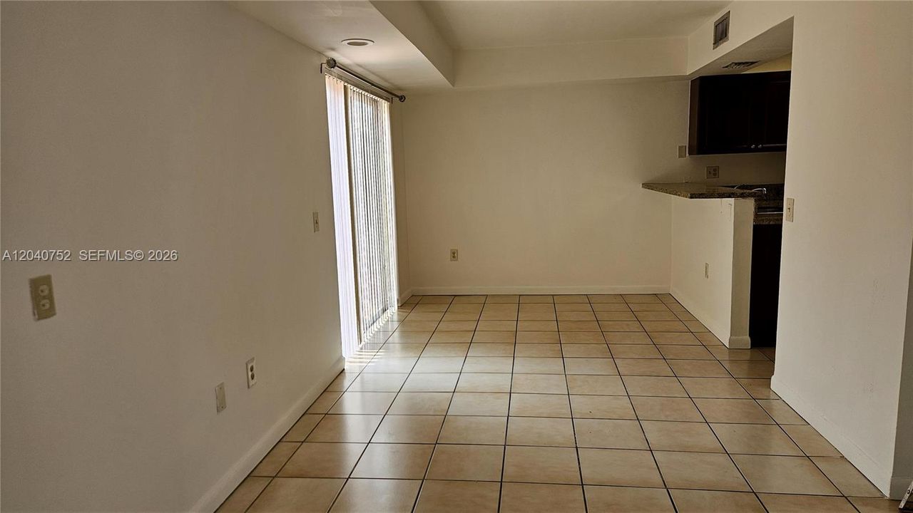 En Renta: $2,350 (2 camas, 1 baños, 1184 Pies cuadrados)