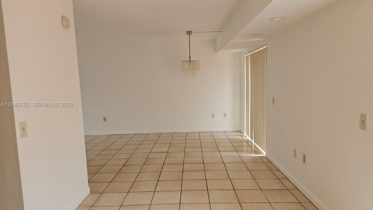 En Renta: $2,350 (2 camas, 1 baños, 1184 Pies cuadrados)