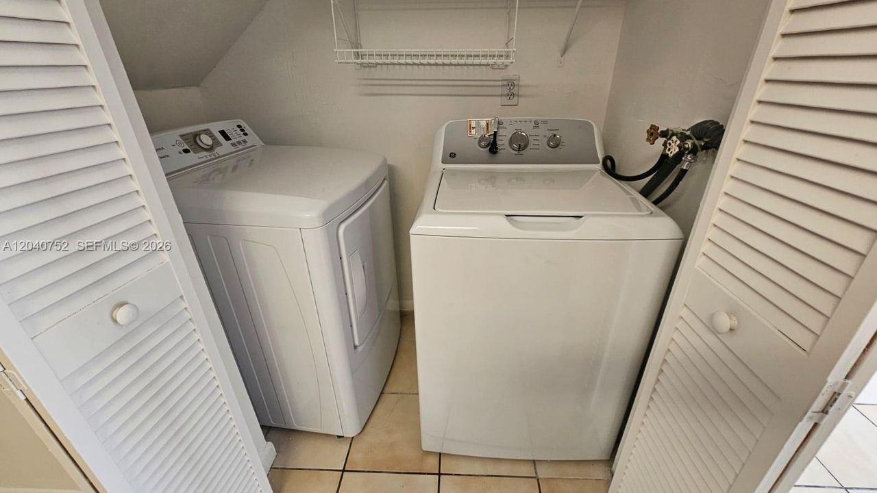 En Renta: $2,350 (2 camas, 1 baños, 1184 Pies cuadrados)