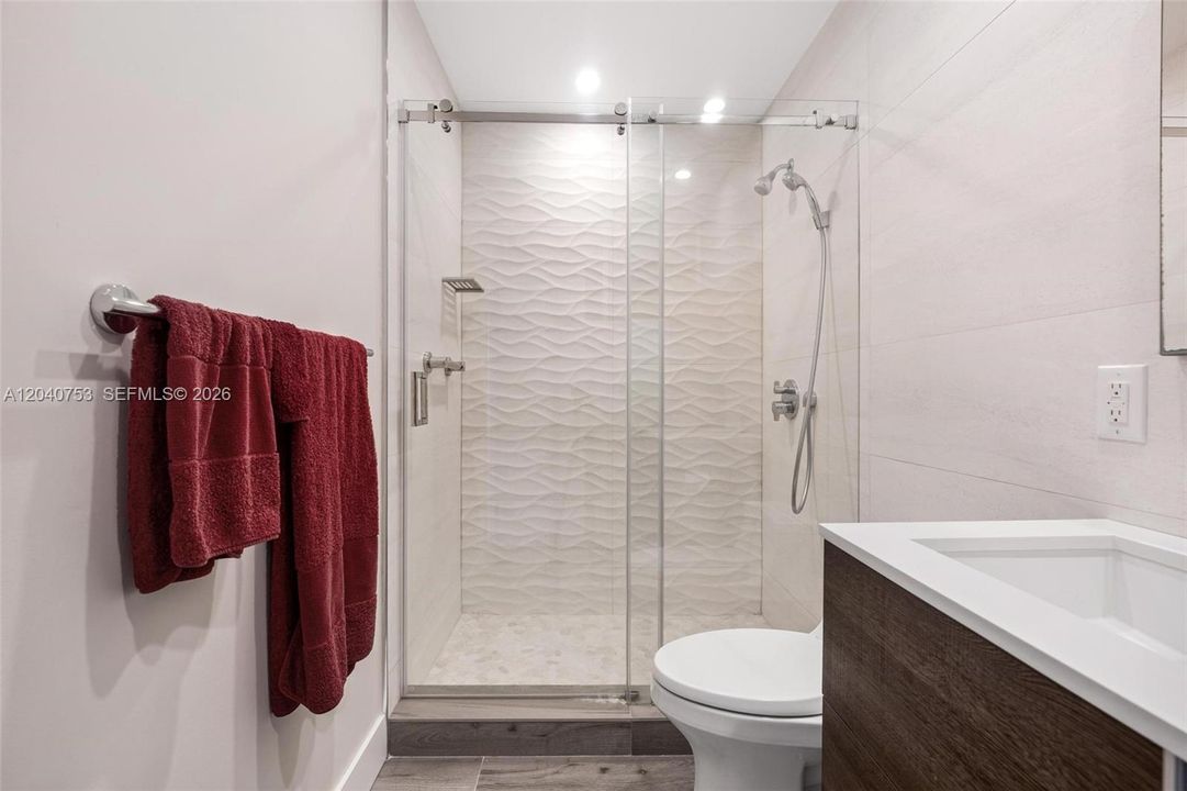 En Venta: $845,000 (2 camas, 2 baños, 1310 Pies cuadrados)