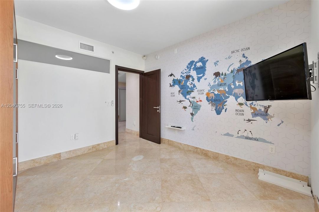 For Rent: $6,500 (3 beds, 2 baths, 2228 Square Feet)
