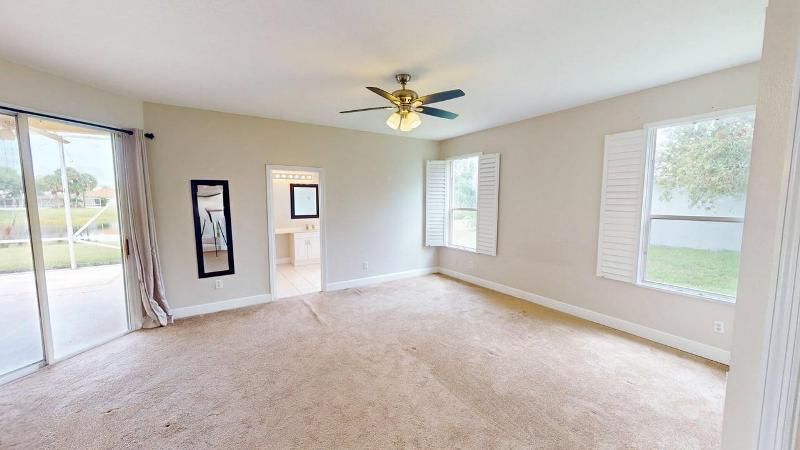 895-SW-Lake-Charles-Circle-06122026_1228