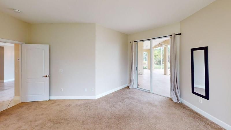 895-SW-Lake-Charles-Circle-Bedroom 4