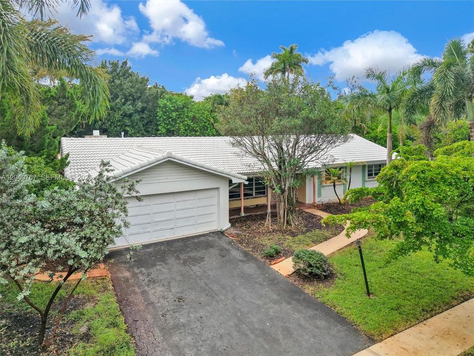 For Sale: $675,000 (4 beds, 3 baths, 2148 Square Feet)