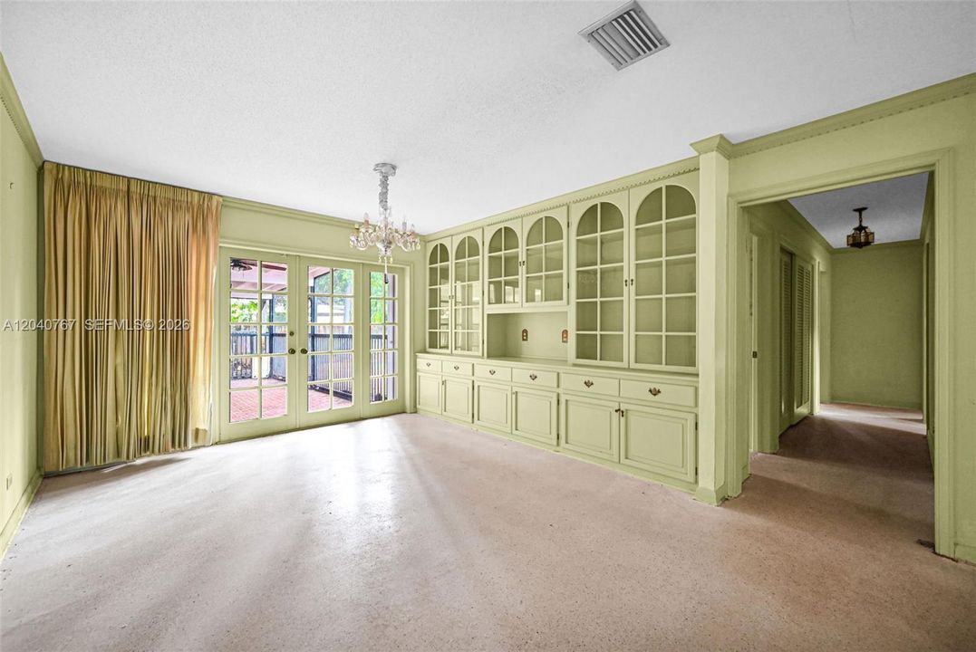 For Sale: $675,000 (4 beds, 3 baths, 2148 Square Feet)