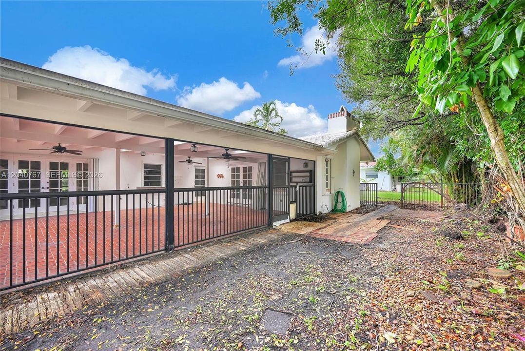 For Sale: $675,000 (4 beds, 3 baths, 2148 Square Feet)