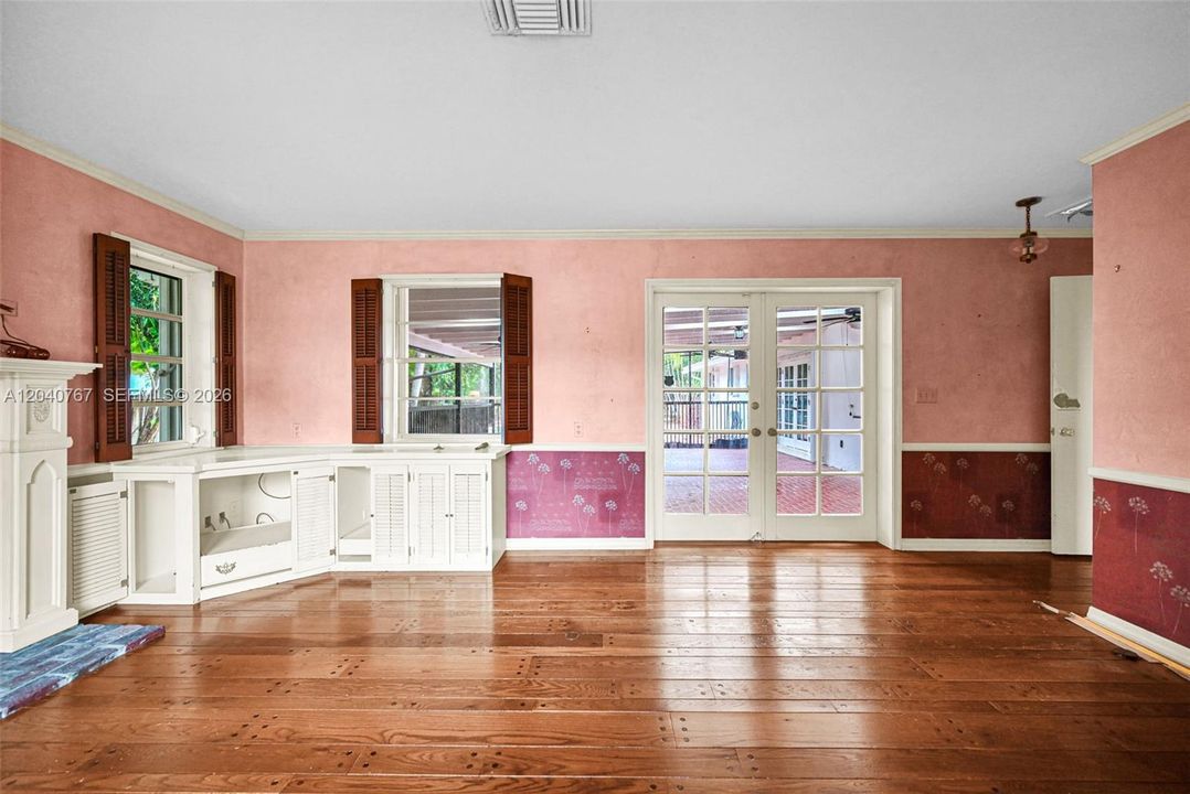 For Sale: $675,000 (4 beds, 3 baths, 2148 Square Feet)