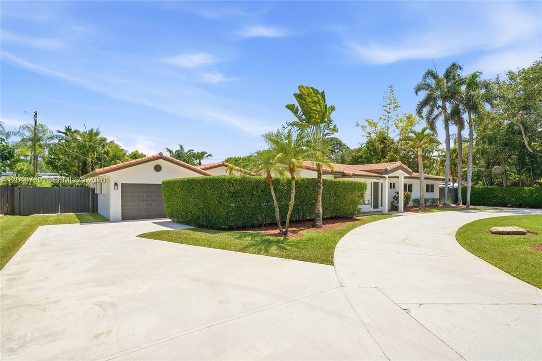 For Sale: $1,549,000 (4 beds, 2 baths, 2382 Square Feet)