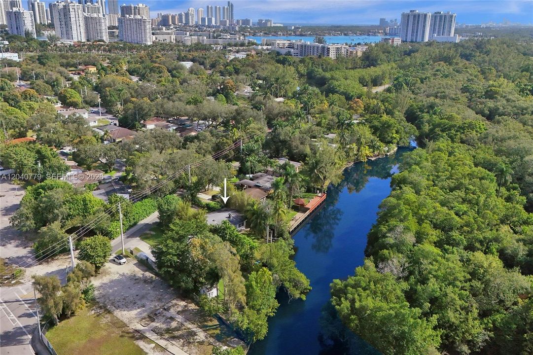 For Sale: $1,195,000 (0.25 acres)