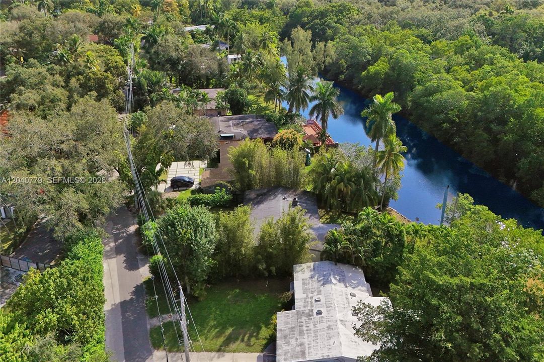 For Sale: $1,195,000 (0.25 acres)