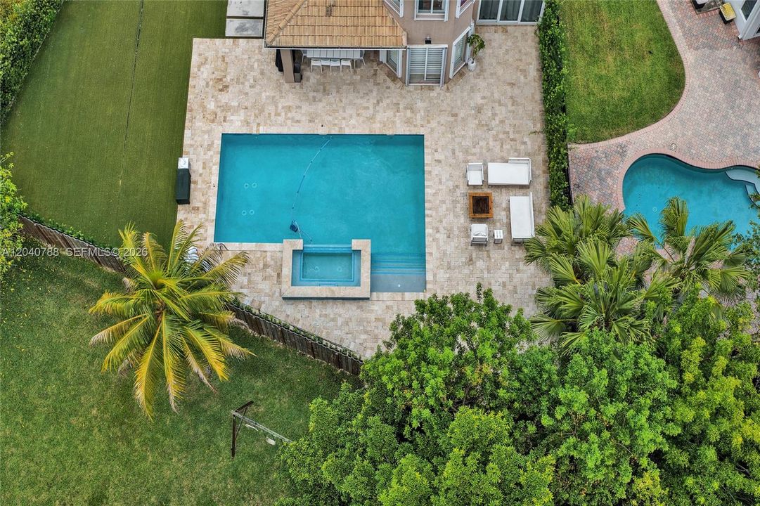 For Sale: $1,794,000 (6 beds, 5 baths, 3052 Square Feet)