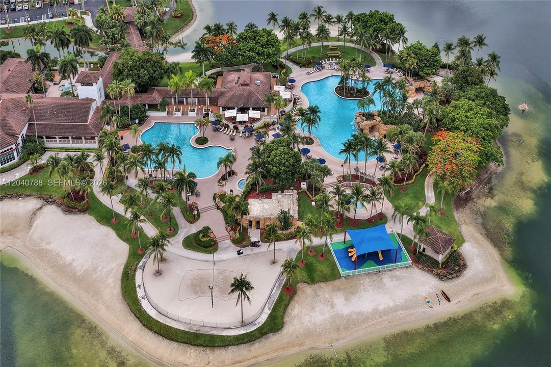 For Sale: $1,794,000 (6 beds, 5 baths, 3052 Square Feet)