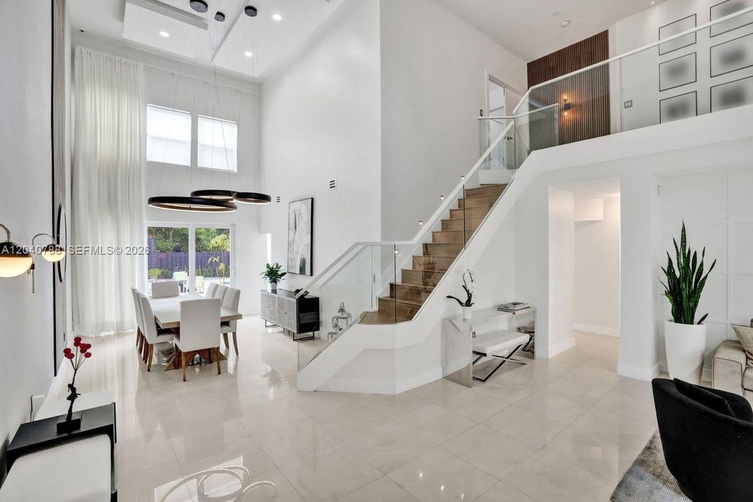 For Sale: $1,794,000 (6 beds, 5 baths, 3052 Square Feet)