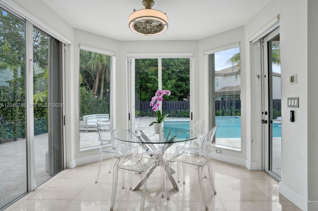 For Sale: $1,794,000 (6 beds, 5 baths, 3052 Square Feet)
