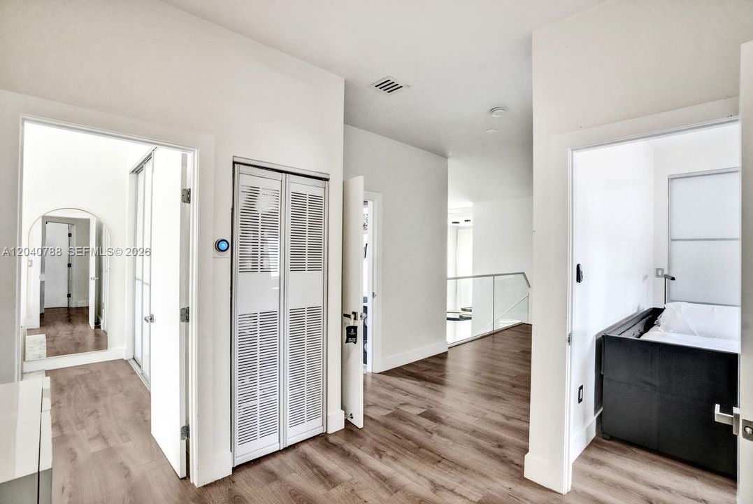 For Sale: $1,794,000 (6 beds, 5 baths, 3052 Square Feet)