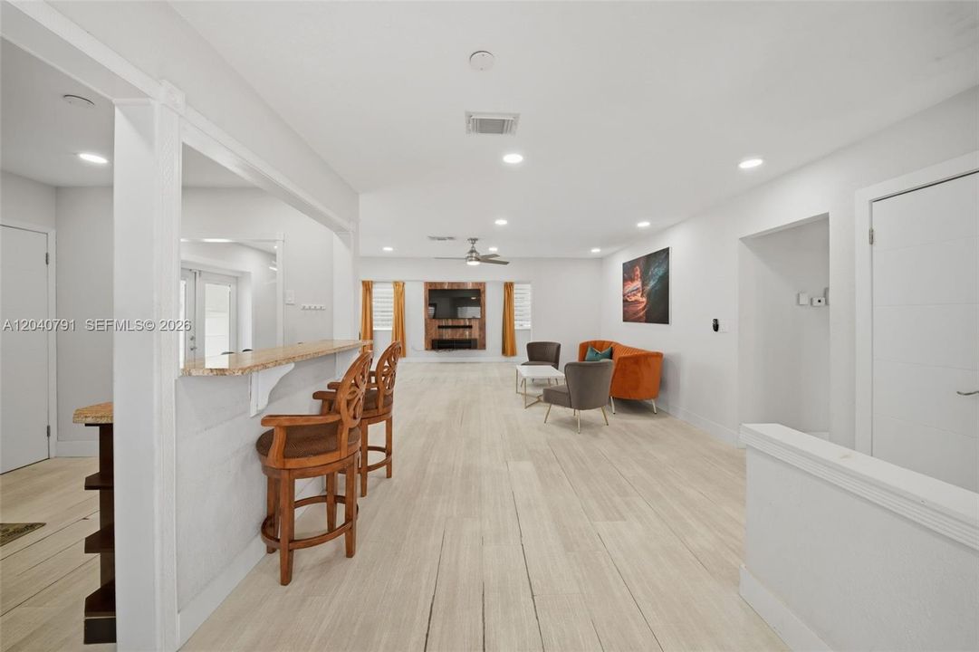 На продажу: $599,000 (3 спален, 2 ванн, 1490 Квадратных фут)