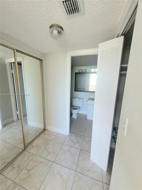 For Rent: $1,500 (1 beds, 1 baths, 790 Square Feet)