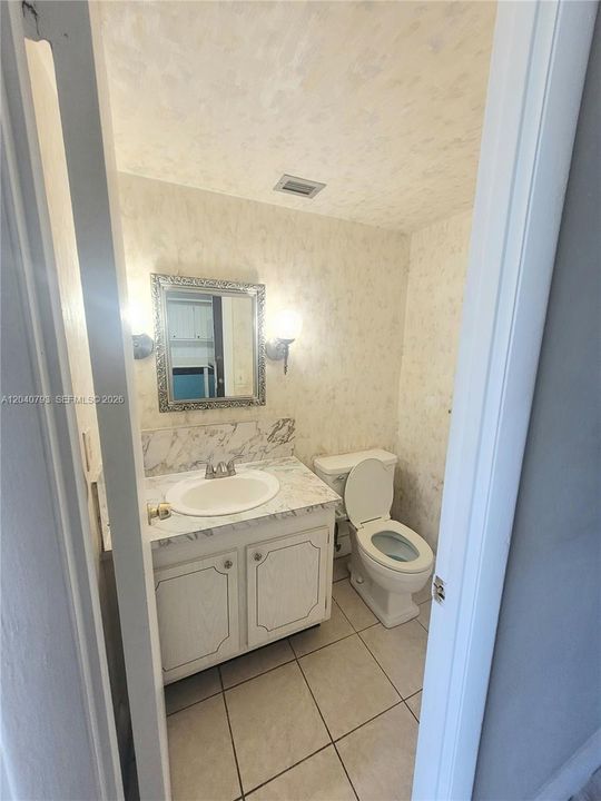 For Rent: $1,500 (1 beds, 1 baths, 790 Square Feet)