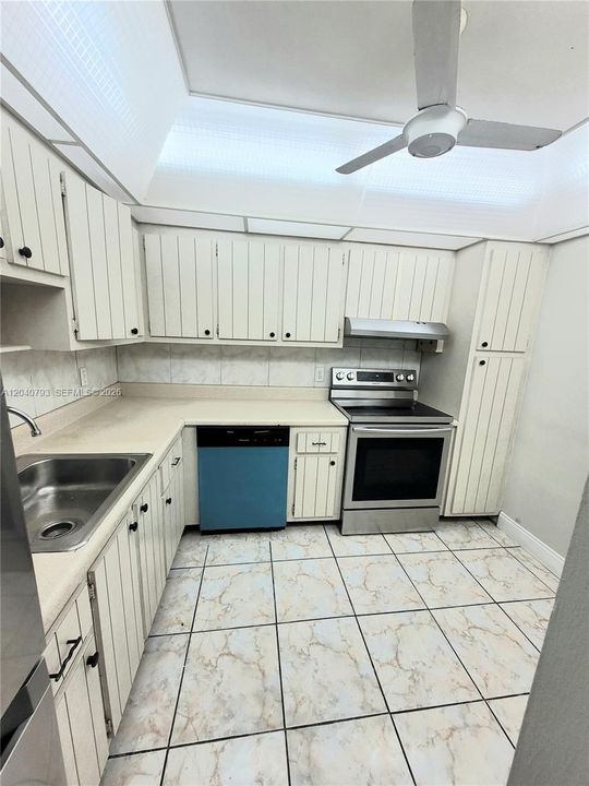 For Rent: $1,500 (1 beds, 1 baths, 790 Square Feet)