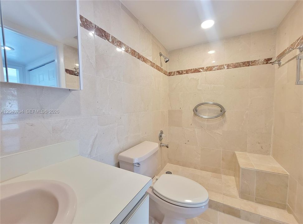 В аренду: $3,350 (1 спален, 1 ванн, 744 Квадратных фут)