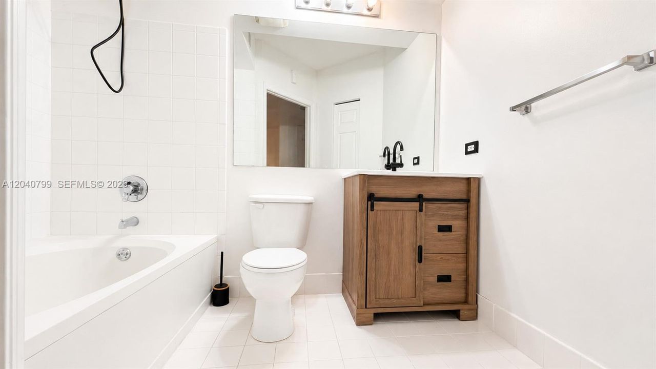 For Rent: $2,770 (2 beds, 2 baths, 1024 Square Feet)