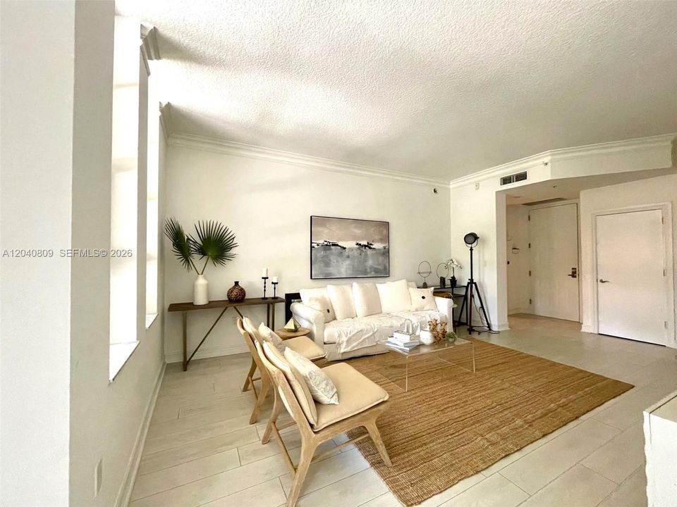For Sale: $498,000 (2 beds, 2 baths, 1368 Square Feet)