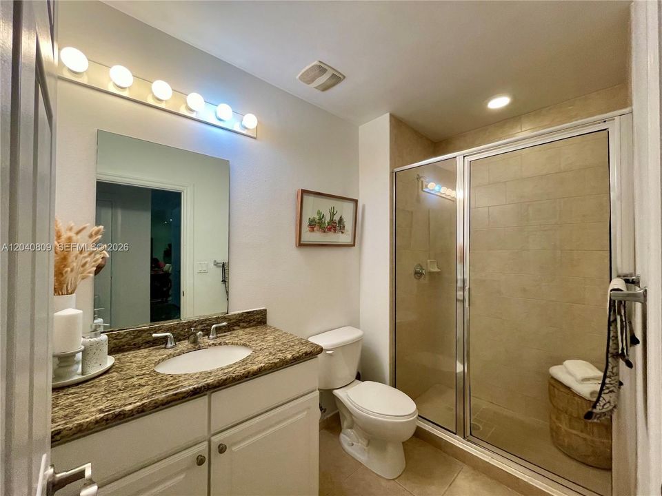 For Sale: $498,000 (2 beds, 2 baths, 1368 Square Feet)