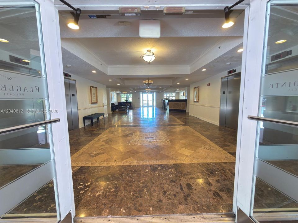 For Rent: $2,600 (2 beds, 2 baths, 1071 Square Feet)