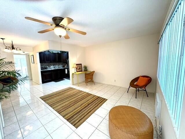Blinds and Ceiling Fan